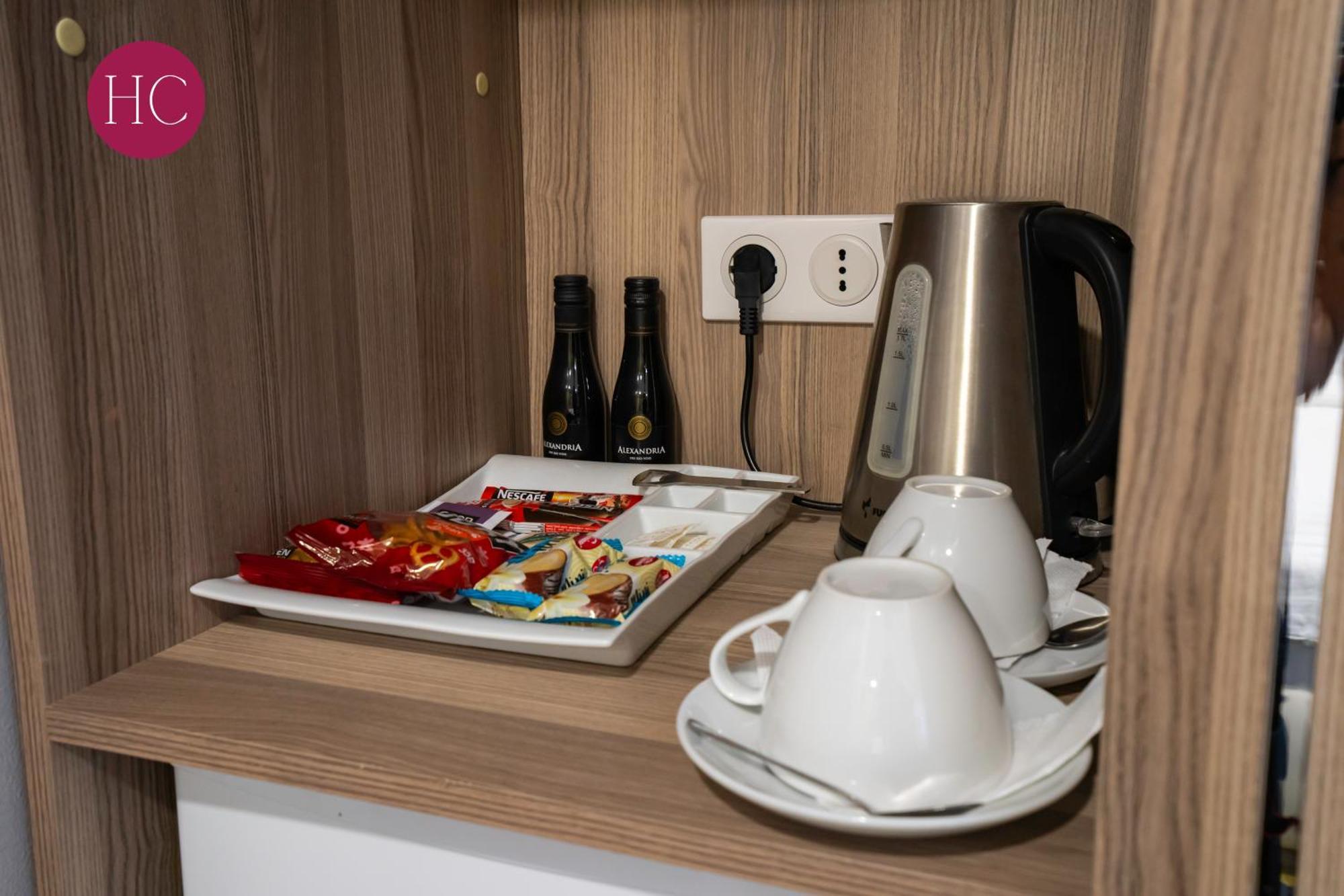 Central Hotel, Fitness And Spa Vinica 外观 照片