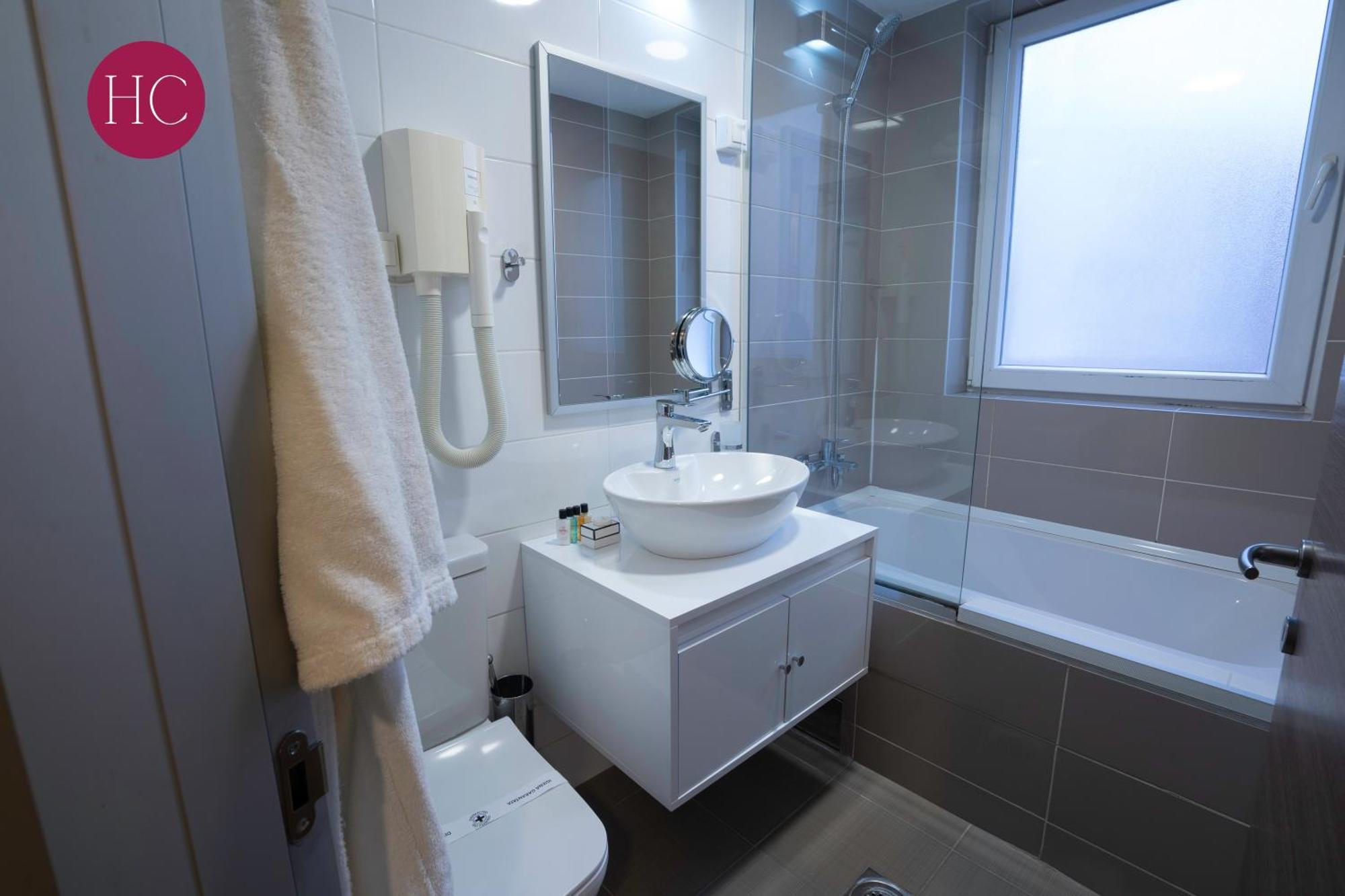 Central Hotel, Fitness And Spa Vinica 外观 照片