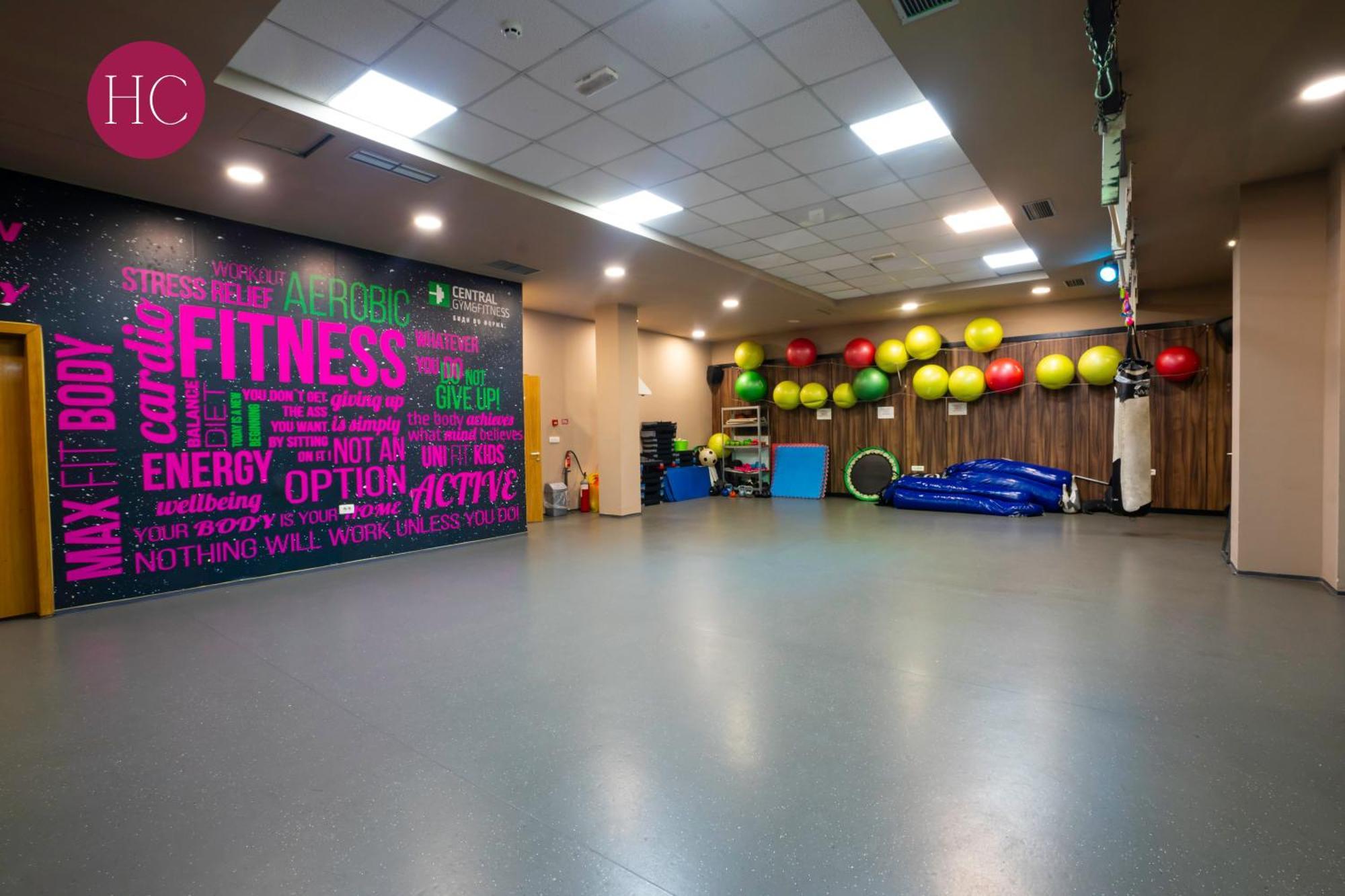 Central Hotel, Fitness And Spa Vinica 外观 照片