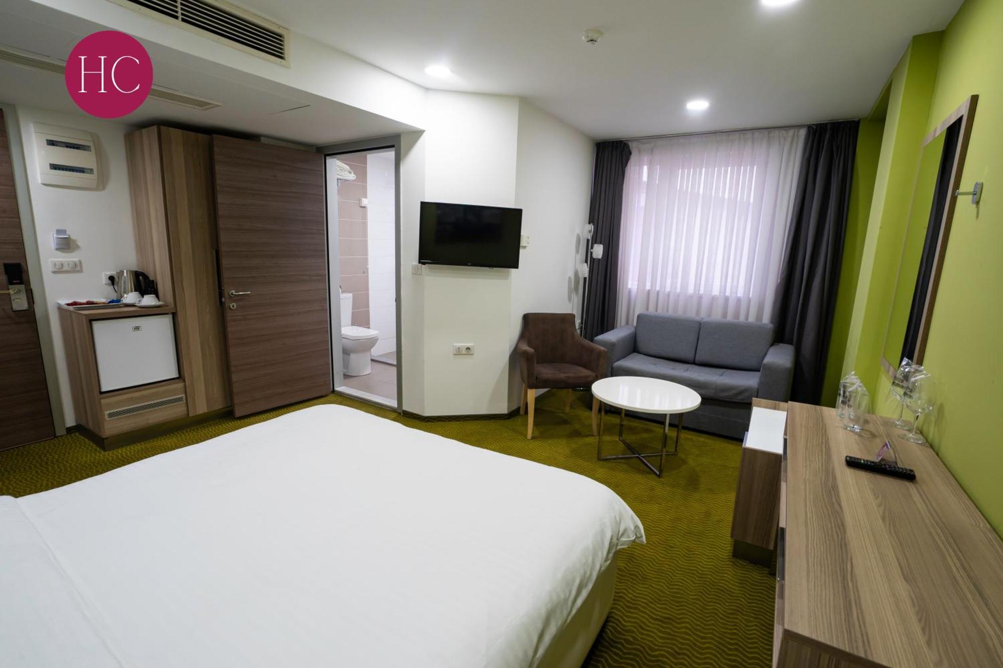 Central Hotel, Fitness And Spa Vinica 外观 照片
