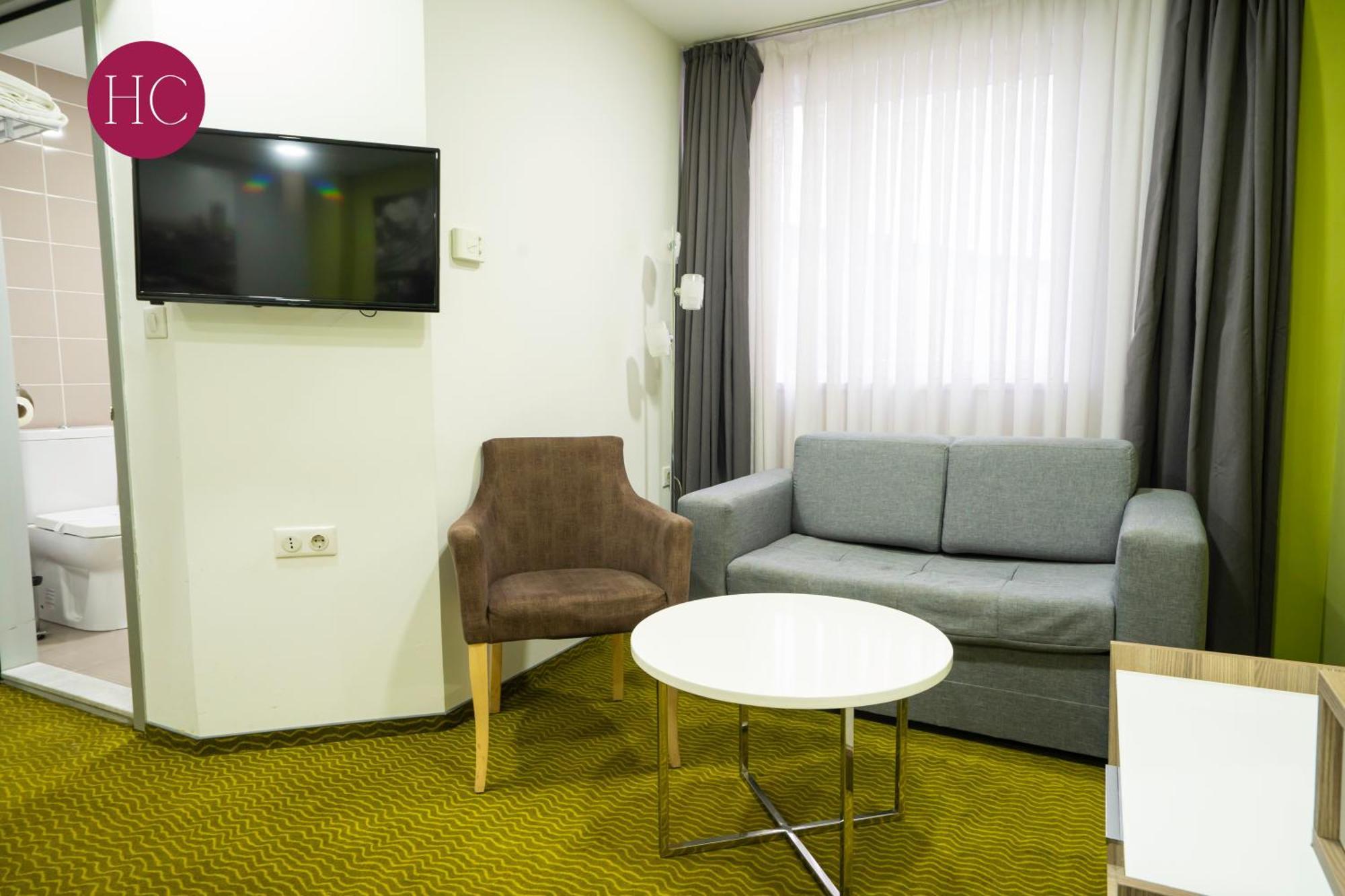 Central Hotel, Fitness And Spa Vinica 外观 照片