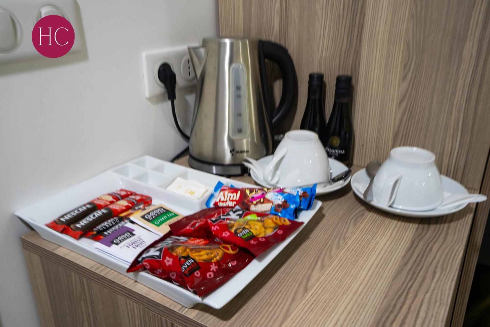 Central Hotel, Fitness And Spa Vinica 外观 照片