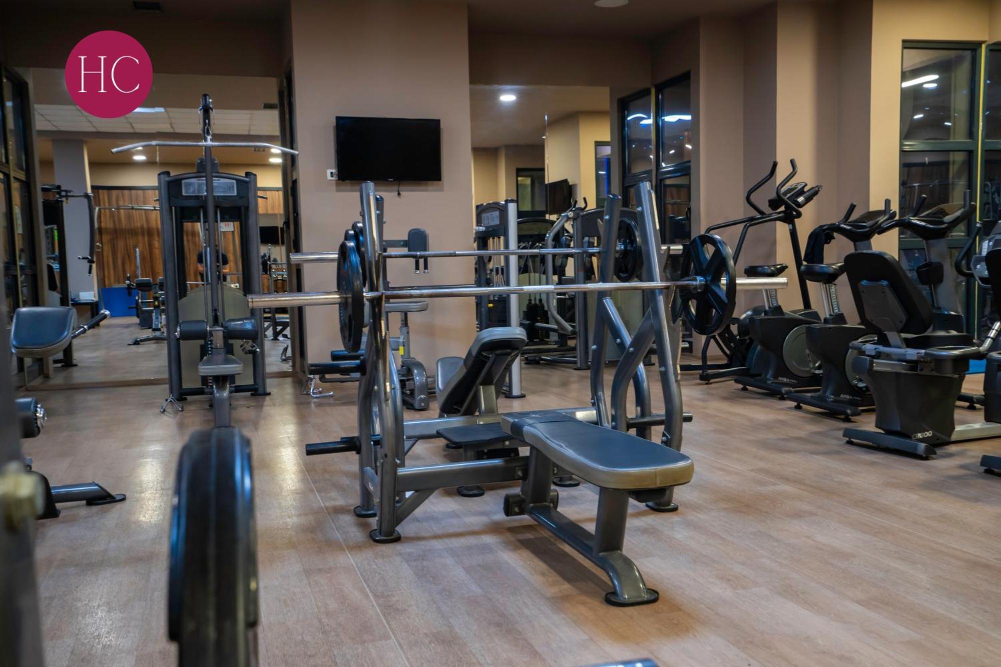 Central Hotel, Fitness And Spa Vinica 外观 照片