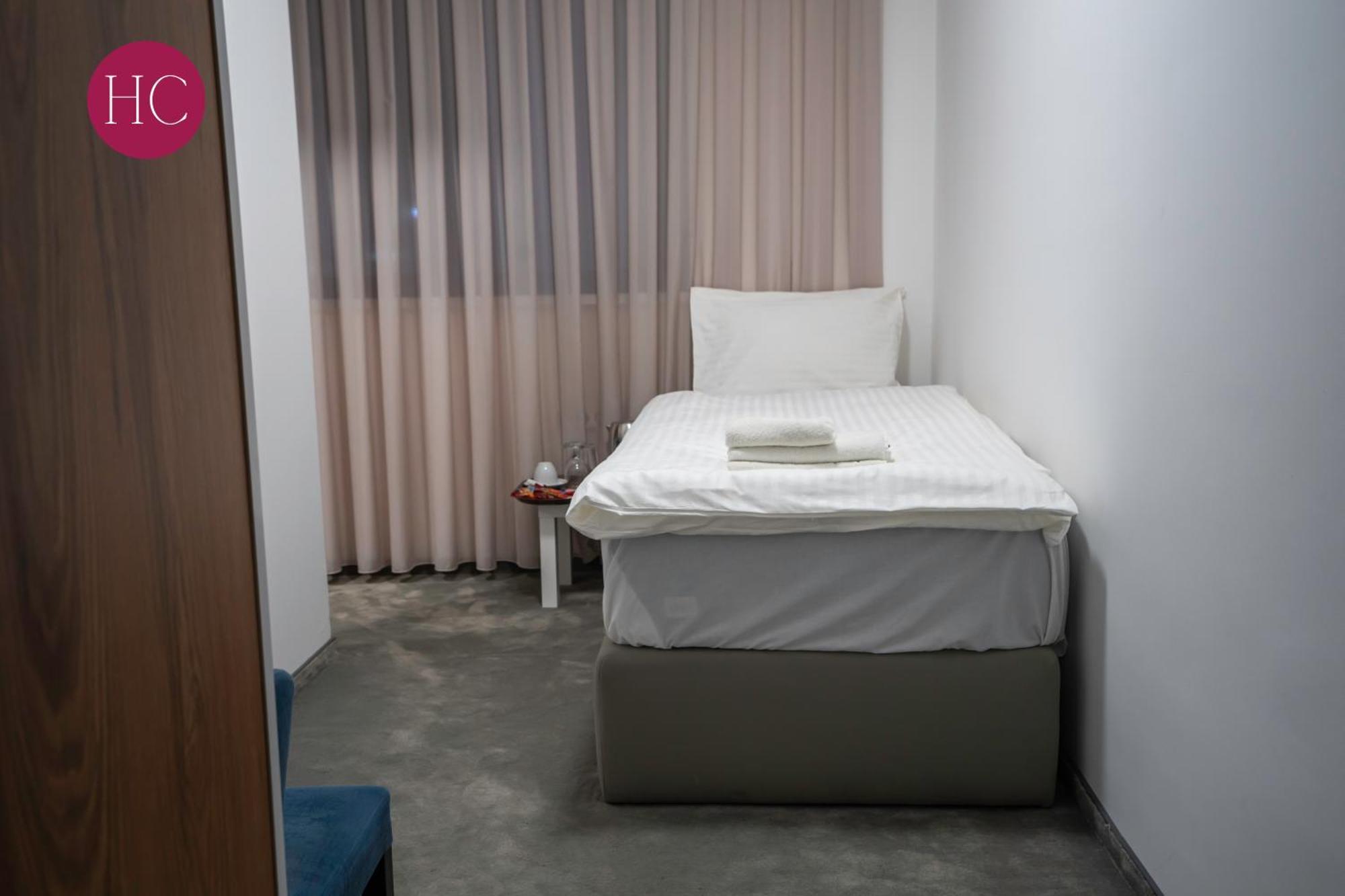 Central Hotel, Fitness And Spa Vinica 外观 照片
