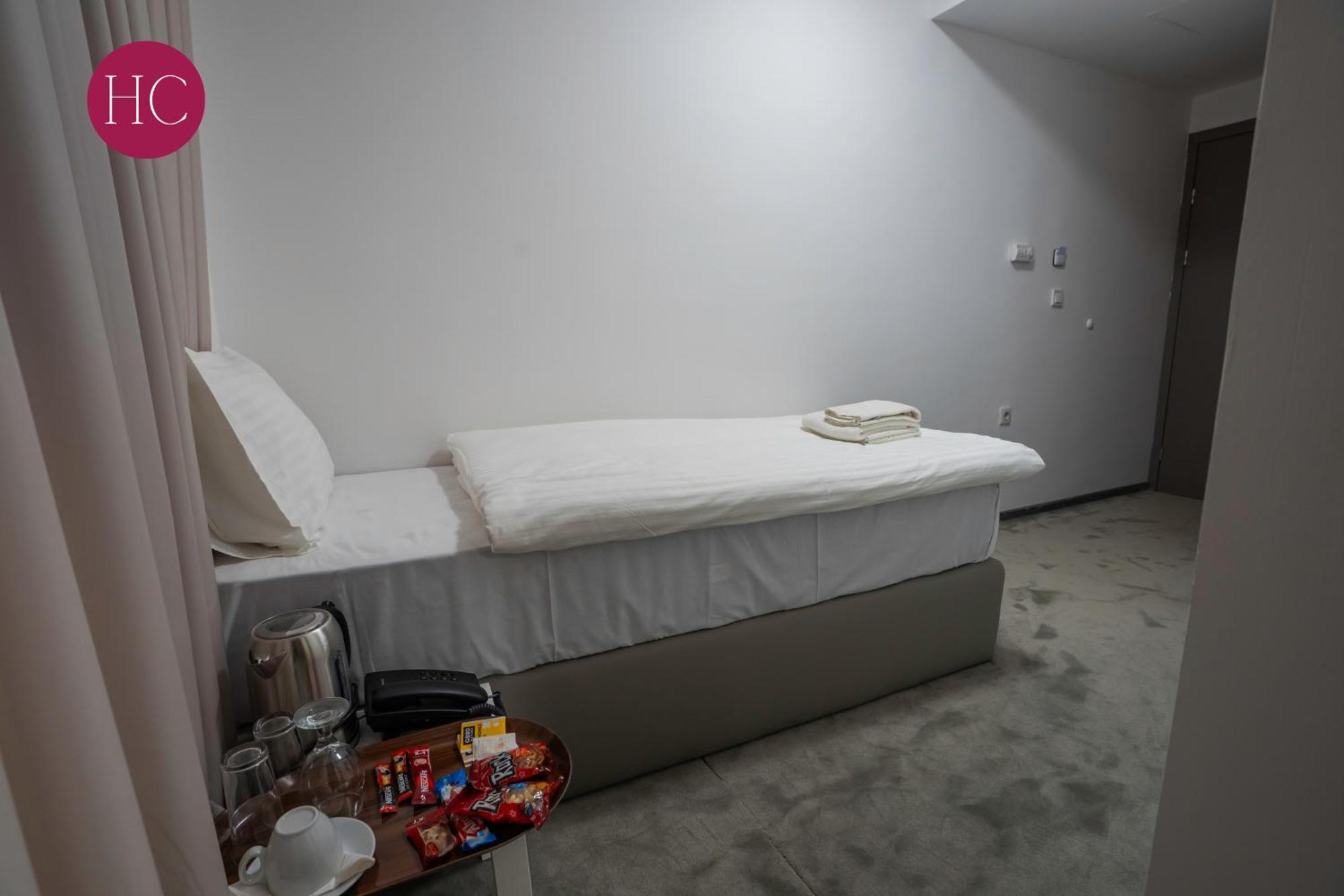 Central Hotel, Fitness And Spa Vinica 外观 照片